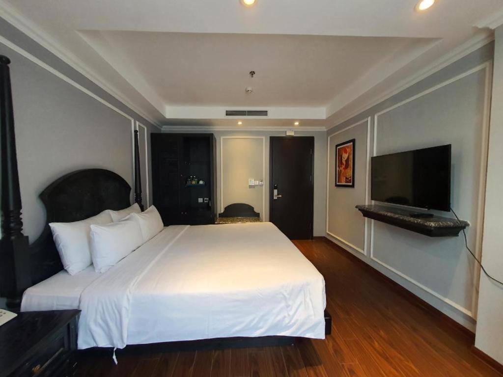 Bay Luxury Hotel Hanoi Bagian luar foto